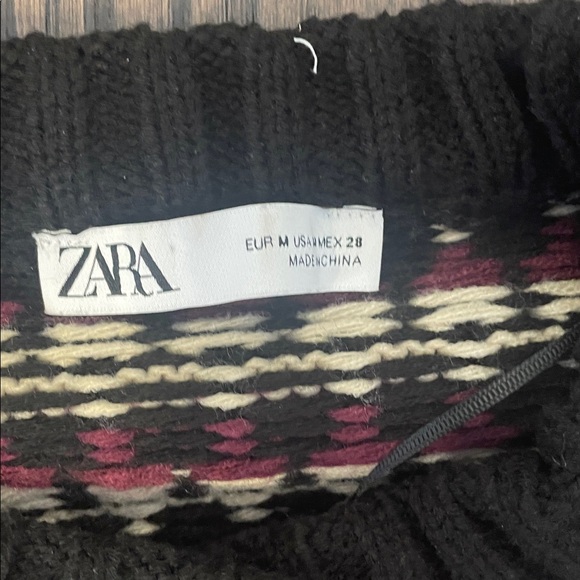 Zara sweater - Picture 2 of 2